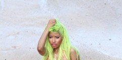 Nicki Minaj Shows Off Her Goodies + Bans Boyfriend/Hypeman From Video Set?