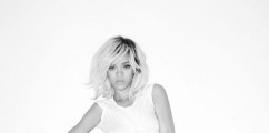 [PHOTOS] Rihanna Shows Off Her Legs In A Black & White Shoot With Terry Richardson 