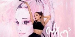 ARIANA GRANDE X MAC VIVA GLAM COLLABORATION
